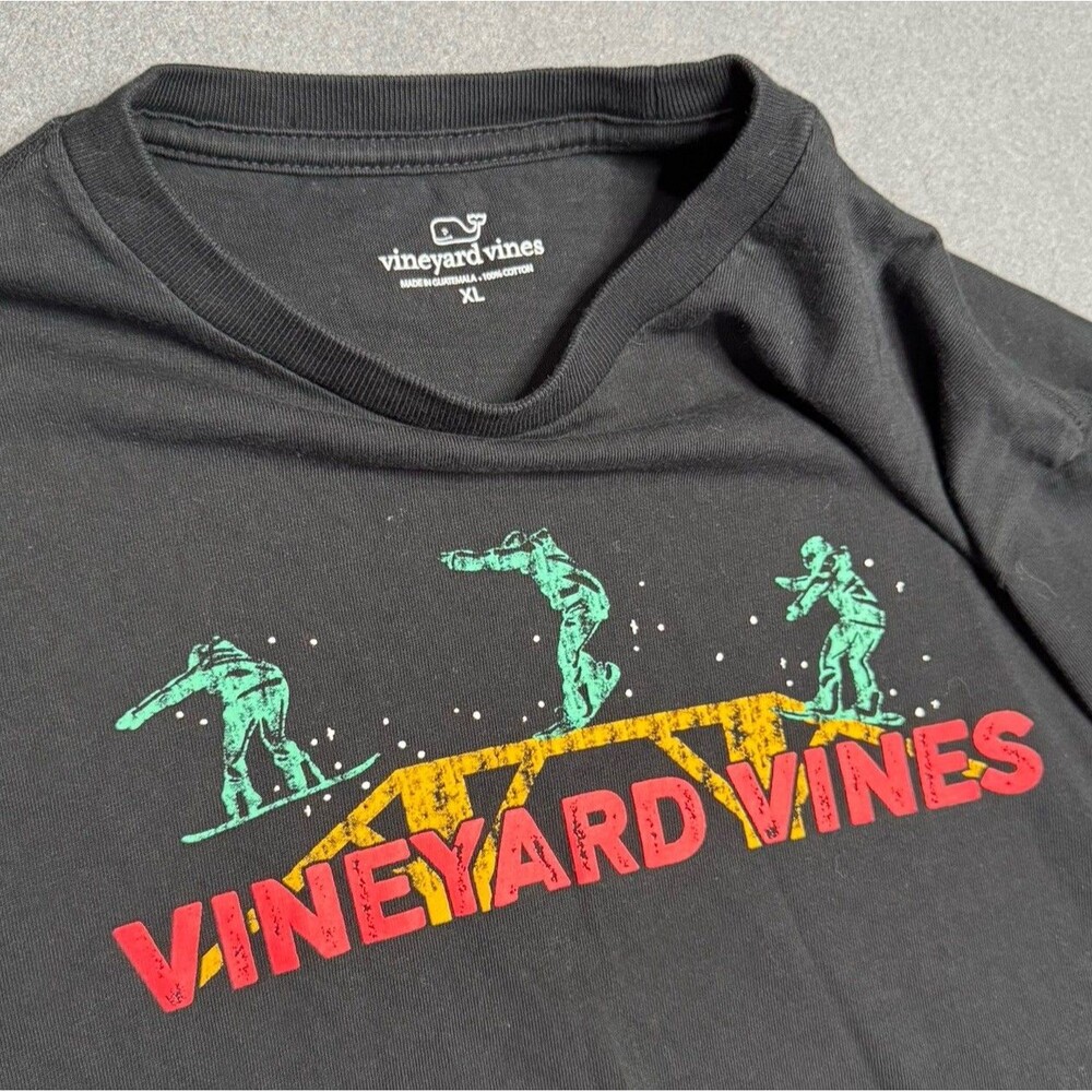 Vineyard Vines Youth Long Sleeve Black Crew Neck Snowboard Shirt Size XL